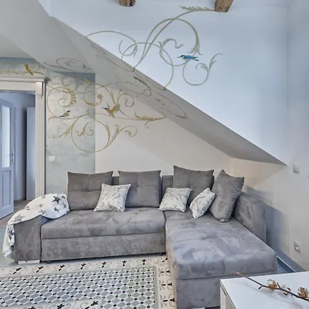 Apart House Plesia